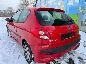 Peugeot 206 Basis Bild 4