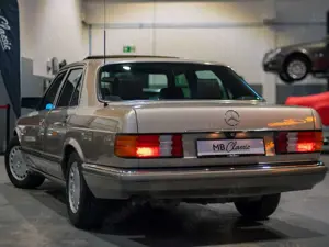 Mercedes-Benz 560 SE W126, H-Zul., 2.Hd, Rarität mit top Historie Bild 4