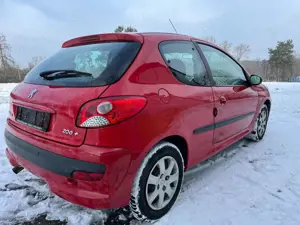 Peugeot 206 Basis Bild 3