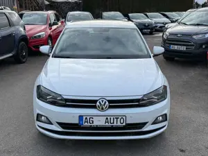 Volkswagen Polo Comfortline +Garantie Sitzhei. Tempo. Service NEU Bild 2