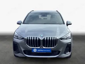 BMW 220 220i Active Tourer Aut. 115 kW, 5-türig Bild 4