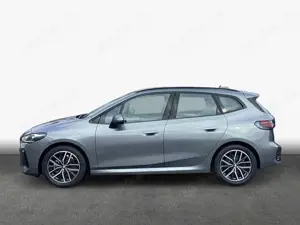 BMW 220 220i Active Tourer Aut. 115 kW, 5-türig Bild 5