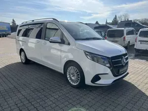 Mercedes-Benz V 220 V 220 d STYLE Lang NAVI+AHK 2,5t+DISTR+TISCH+ Navi Bild 2