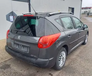 Peugeot 207 Tendance Bild 4