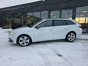 SEAT Leon Sportstourer FR*Led*Ahk*Pdc*Navi*VC*L-Ast* Bild 3