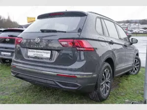 Volkswagen Tiguan 1.5 TSI Life ACC Kamera Digital Cockpit Bild 3