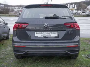 Volkswagen Tiguan 1.5 TSI Life ACC Kamera Digital Cockpit Bild 4