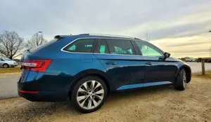 Skoda Superb Superb Combi 2.0 TDI DSG AWD LK Bild 5