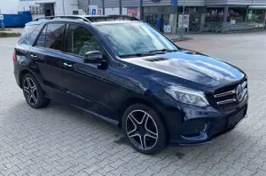 Mercedes-Benz GLE 350 d 4MATIC AMG/Panorama/Massage/ACC/AHK Bild 2