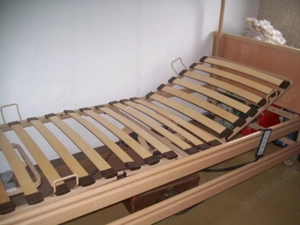 Pflegebett -MUSS RAUS-- 450 euro