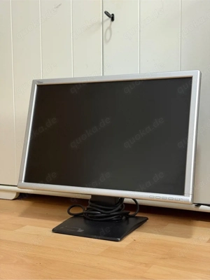 Fujitsu Siemens 22  Monitor   VGA & DVI, neigbar