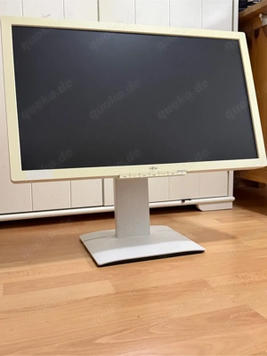 Fujitsu 27 Zoll Monitor   2x HDMI, DP, USB Hub   Höhenverstellbar & VESA