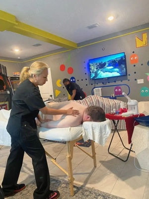 Professionelle Wellnessmassage   Entspannung & Wohlbefinden