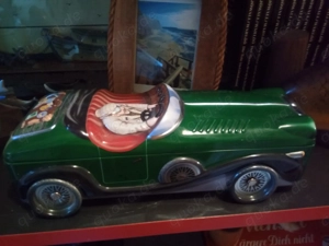 Originelle Blechdose in Form eines Oldtimer Sportwagens, Lambertz Lebkuchen von 2011