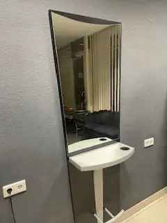 Friseur  6x wandfrisierplätze