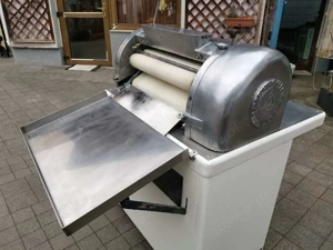 Bäckerei Maschine Kipferlwickelmaschine Wickelmaschine