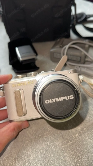 Olympus Pen E-PL 8 Systemkamera Bild 2