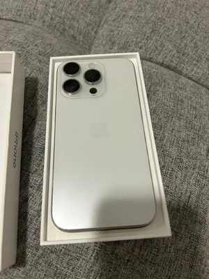 iPhone 15 Pro mit 256GB Bild 3
