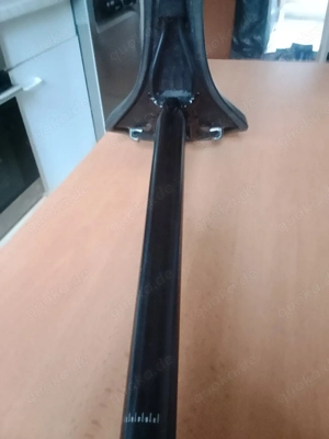 Sattel mit Sattelstütze 8 Euro 