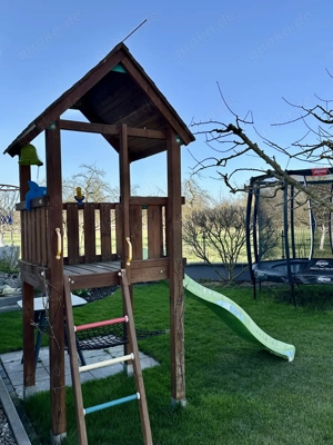 Jungle Gym Spielturm aus Holz mit Rutsche Bild 2