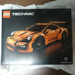 LEGO Technic Porsche 911 GT3 RS 42056
