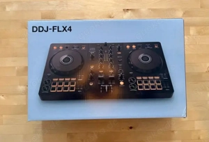 DJ Controller, DDJ Flx4
