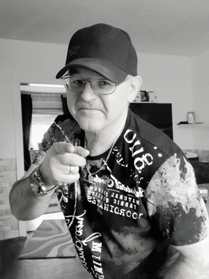 Suche Frau für Freundschaft Plus oder Echte Beziehung 