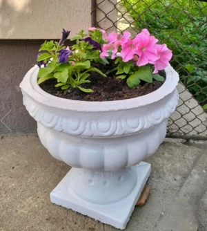 Exklusive Gartendeko & Pflanzgefäße - Handgefertigt - Weißer Steinguss Bild 7