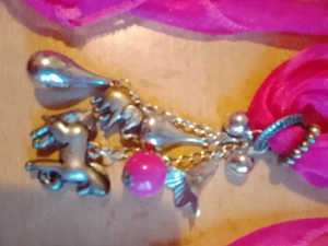 2 Schmuck Schal. 8 Euro 