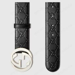 Gucci Gürtel mit GG Schnalle Schwarz 110