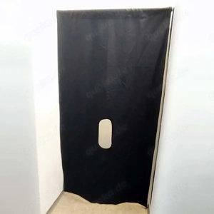 Unbeschnittener Schwanz gesucht   für anonyme, nasse Mundaktion