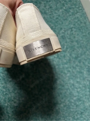 Givenchy Sneaker