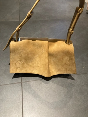 louboutin tasche