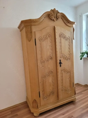 Vollholz Bauernschrank