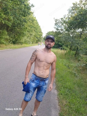 Ich suche eine Dame, die an Freundschaft interessiert ist! Bild 2