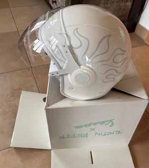 Vespa Jethelm Justin Bieber weiss Gr. M originalverpackt