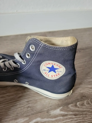 Ein paar Herren Sport Schuhe 