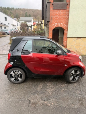 Smart EQ fortwo Cabrio Passion 60 kW, EZ   km, 14900,-    Bild 3