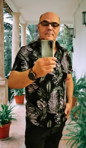 Welche zeigefreudige Frau hat Lust auf Outdoor Sex 