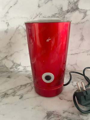 Tchibo Cafissimo Milchaufschäumer 308348 Elektrisch 500W Rot OVP