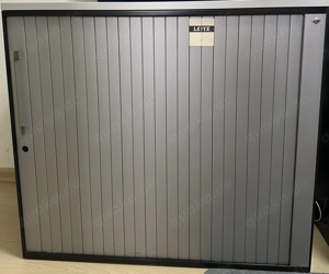 Büroschränke aus Metall zu verkaufen 