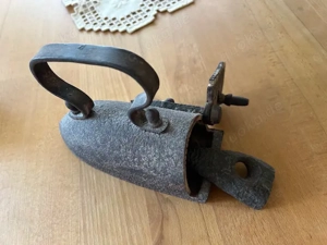 Antikes Bügeleisen