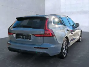 Volvo V60 Core Bluetooth Navi LED Klima Einparkhilfe Bild 5