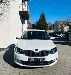 Skoda Fabia Joy *DSG-Autom., Navi, RFK, Klimaaut.,* Bild 3