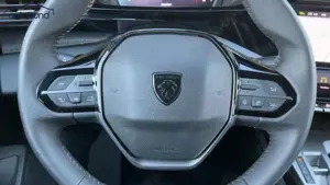 Peugeot 408 III 1,6 PHEV 180 EAT Allure Alu KA LED Link LRH NA Bild 2