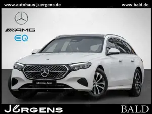 Mercedes-Benz E 220 d T Avantgarde/Pano/AHK/Super/360/Dist/17"