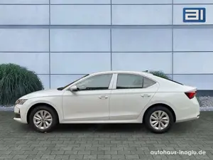 Skoda Octavia 1.5 TSI mHEV Selection DSG SHZ+R-Kam+DAB Bild 2