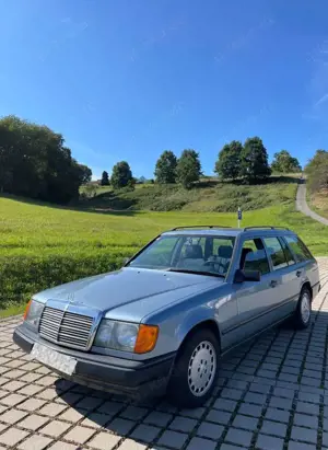 Mercedes-Benz 200 W124