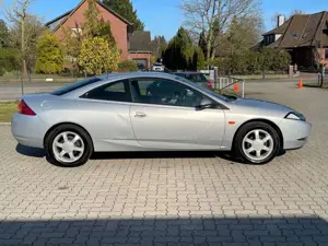 Ford Cougar 2.0 2HD 79.374 KM TÜV NEU Klimaautomatik Bild 5