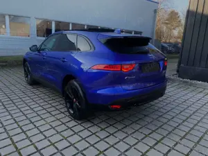 Jaguar F-Pace F-Pace 25d AWD Aut.R-Sport Panorama Kamera 20 Zoll Bild 5
